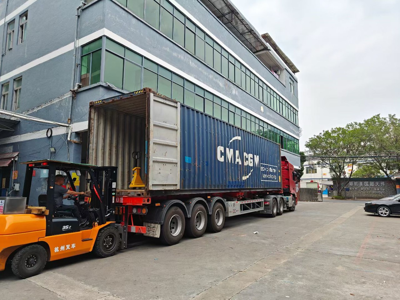 Mixed cargo being prepared for a consolidated shipment