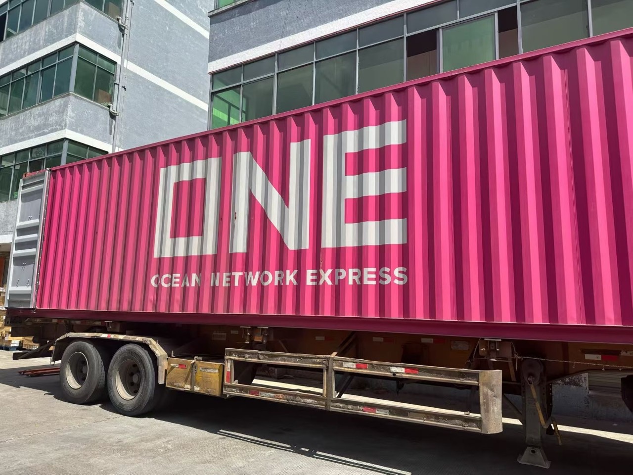 Shipping container used for FCL and LCL planning